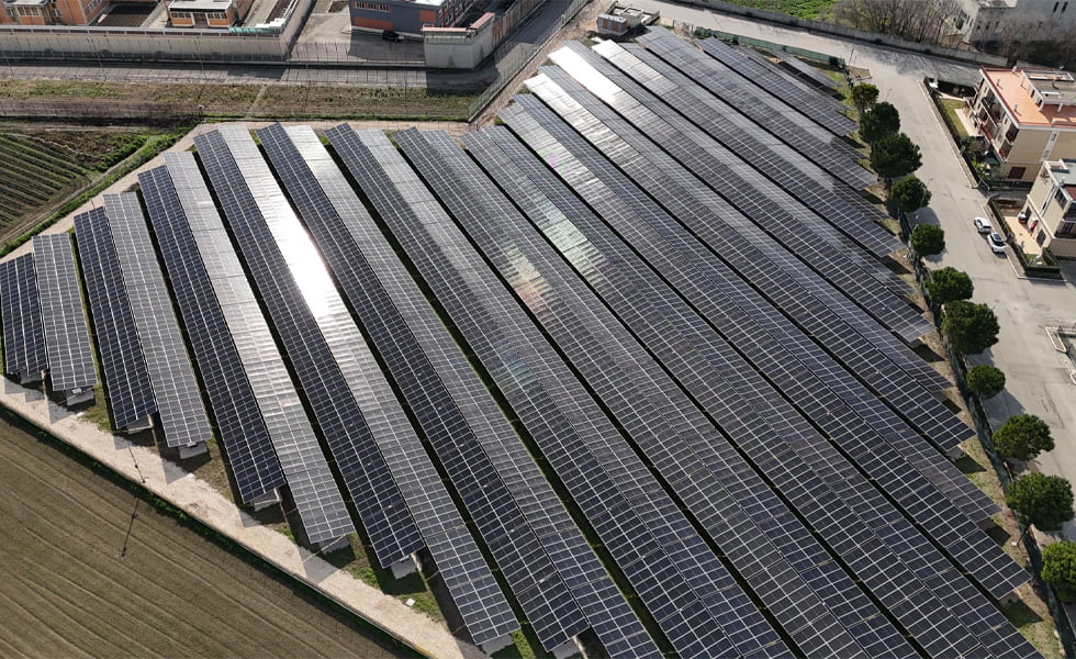 Se prevé que la generación mundial de energía solar crezca un 31% en los primeros nueve meses de 2025.