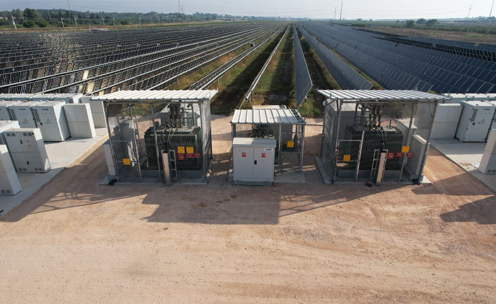 ¡Análisis en profundidad del almacenamiento de energía en kW y kWh: escenarios, costos y beneficios explicados de una sola vez!