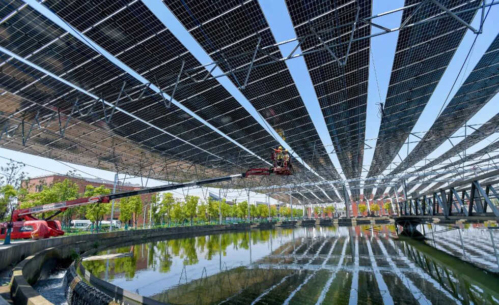 El primer proyecto fotovoltaico de superficie de PetroChina genera más de 