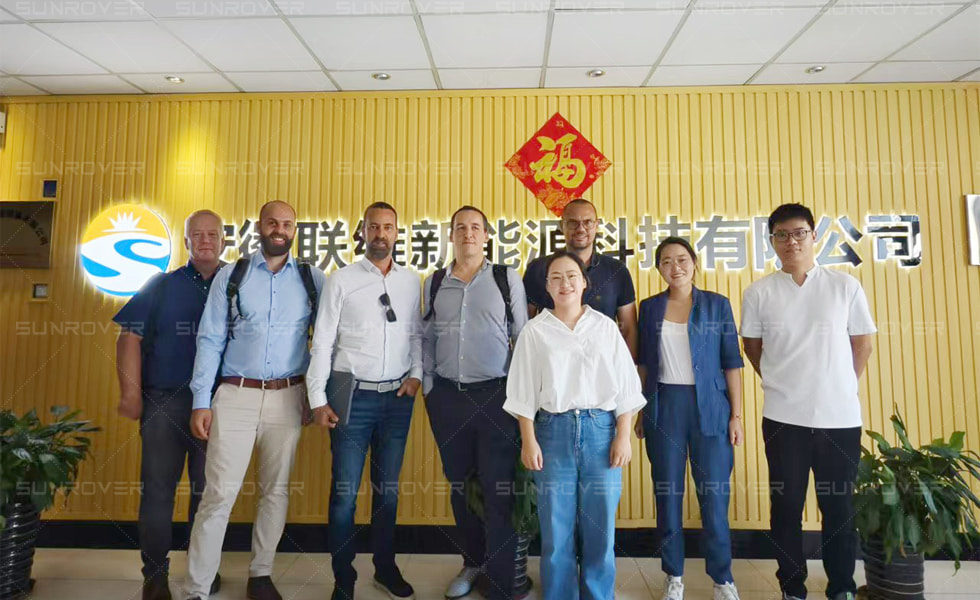 Una delegación belga visita SUNROVER en China y elogia las soluciones de almacenamiento de energía solar personalizables