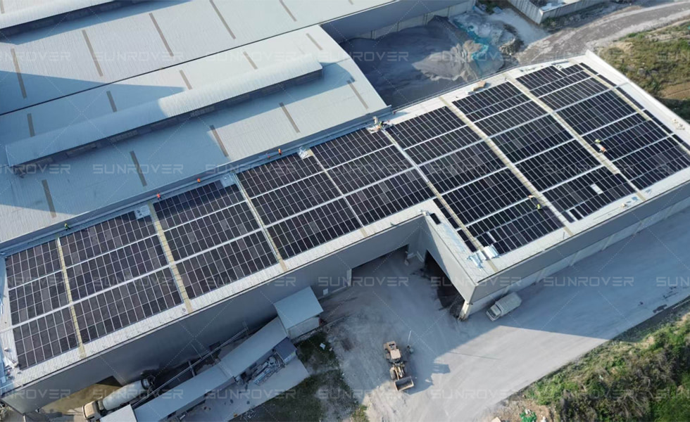 El proyecto solar en azotea SUNROVER de 682,92 kW logra la conexión a la red