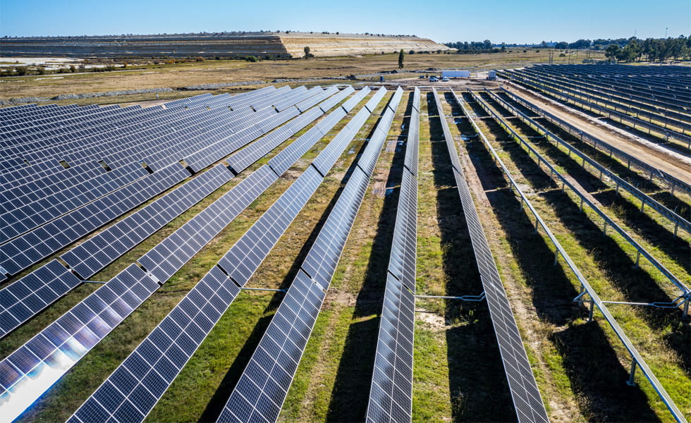 RESUMEN DE CHINA: China acelera la integración de IA y nuevas energías, empresa china firma proyecto fotovoltaico internacional de 600 MW