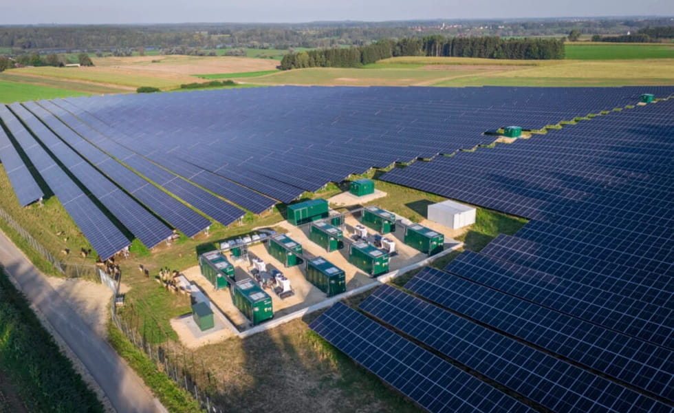 268% tariff imposed! The US strikes a blow at China's photovoltaic industry!