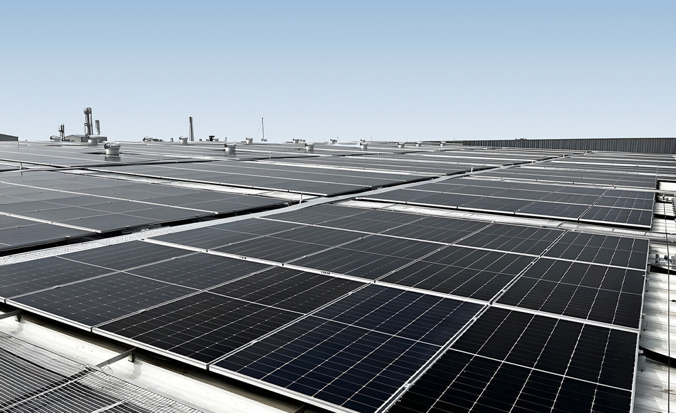 República Checa añadirá plantas solares fotovoltaicas de 970 MWp a la red en 2023
        