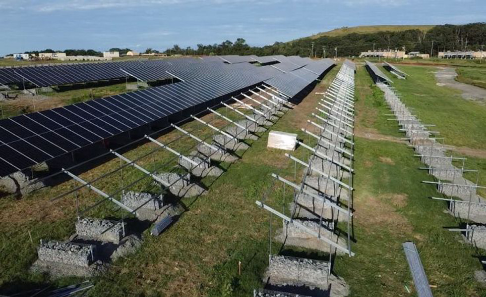 Uganda da luz verde al proyecto solar de 100 MW y BESS de 250 MWh de EA Astrovolt