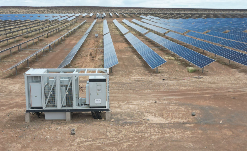 El primer proyecto de generación de energía fotovoltaica a escala de megavatios en el campo petrolífero de Bohai se conectó con éxito a la red